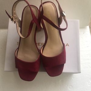 Elegant sandals